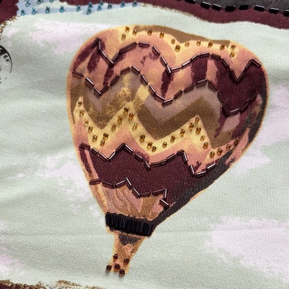 Novelty Brown Handbag with Hot Air Balloon Design - Picture 5 of 13